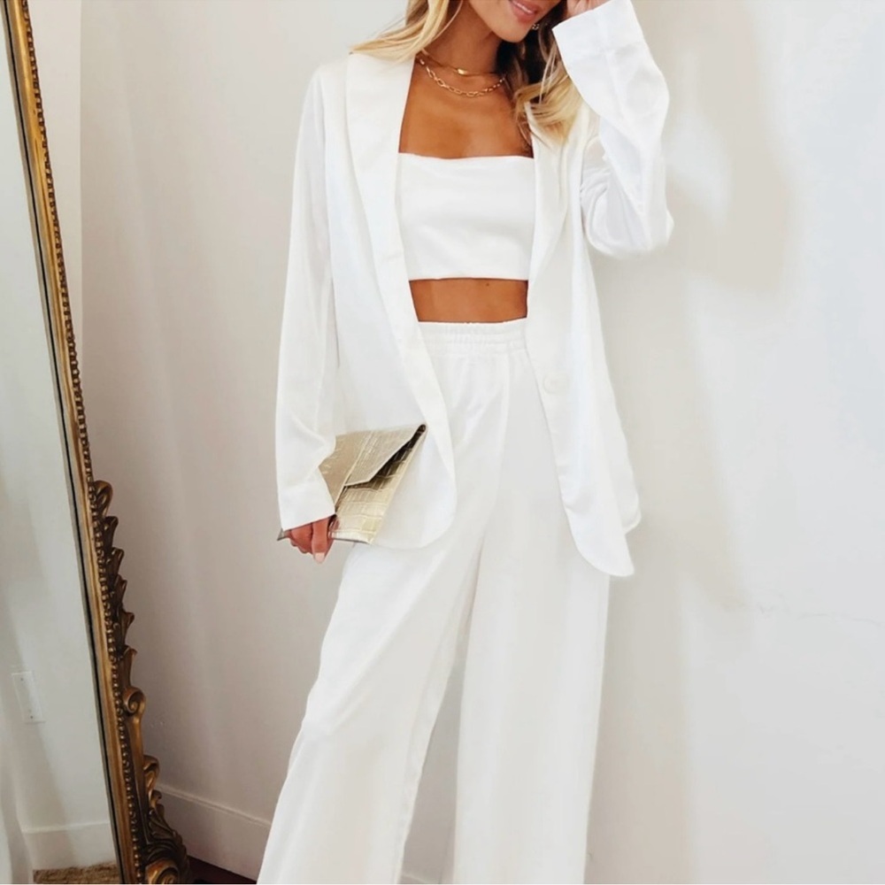 SHOW ME YOUR MUMU SATIN BLAZER